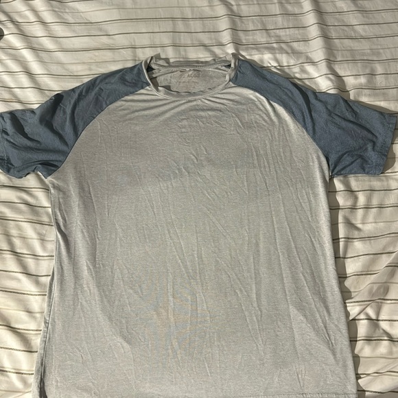 01.ALGO
Olympia Raglan Colorblock Tee
M | Light Grey - Picture 1 of 4